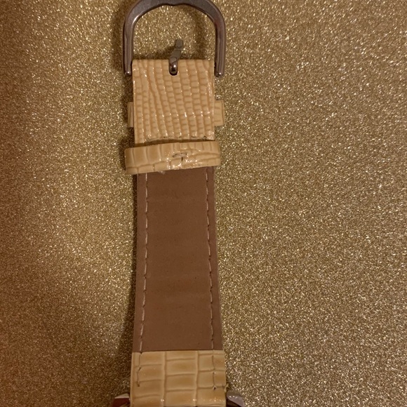 WRISTWATCH - Picture 6 of 7